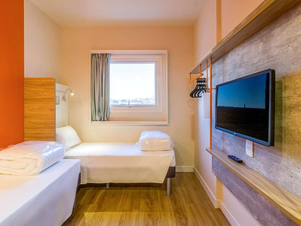 Ibis Budget Ribeirao Preto Vila Do Golf Esterno foto
